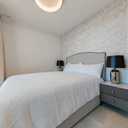 Luxury 4 Bed With Sea Views In Eden 말라가