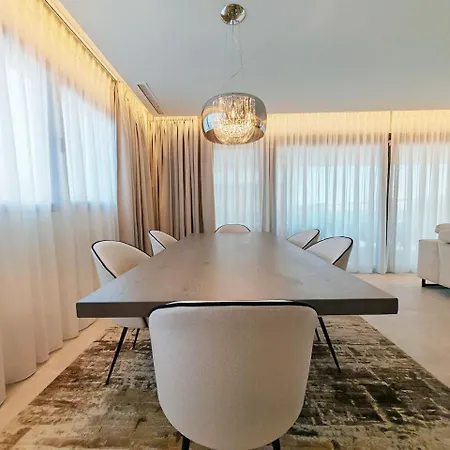 Luxury 4 Bed With Sea Views In Eden * Málaga